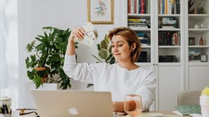 How Do Sports Betting Apps Generate Revenue?